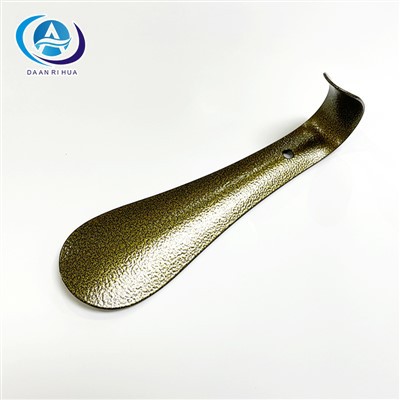 Metal nga Sapatos nga Sara